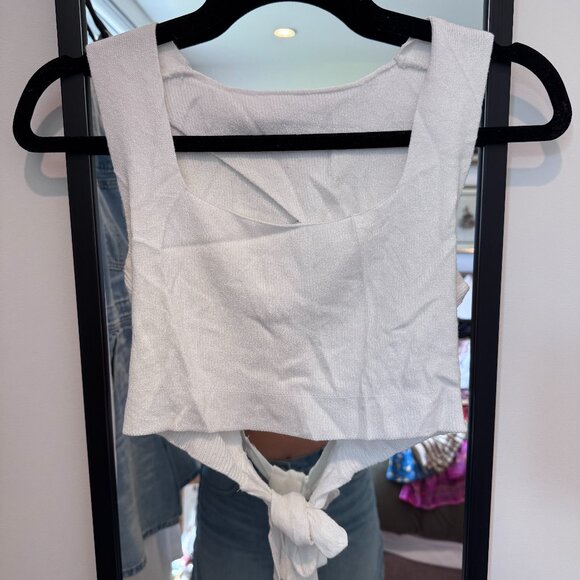 White cropped tie top - Picture 1 of 2